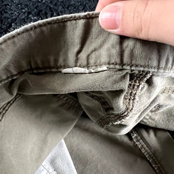 tan carhartt carpenter shorts no tag fit like size 38-40 - Picture 3 of 3